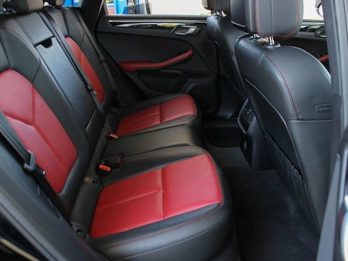 Used 2019 Porsche Macan AWD/4WD image 23