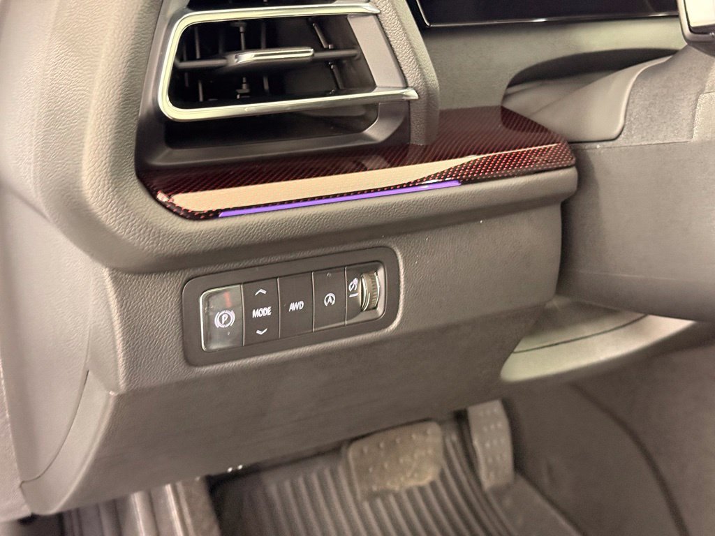 New 2026 Chevrolet Traverse RS w/ LPO, Floor Liner Package AWD/4WD image 33