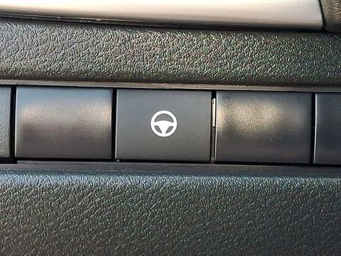Used 2026 Nissan Rogue SV FWD image 26