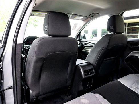 Used 2024 Chevrolet Equinox LT image 28