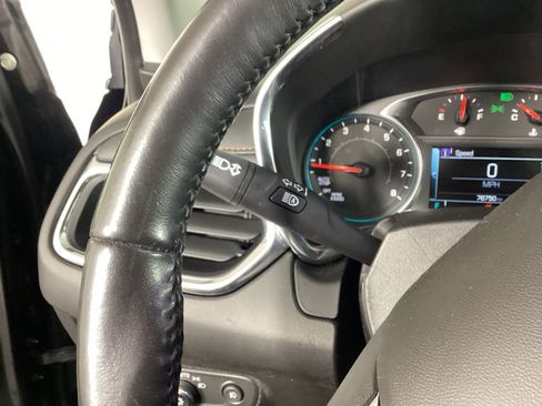 Used 2018 Chevrolet Equinox Premier AWD/4WD image 20