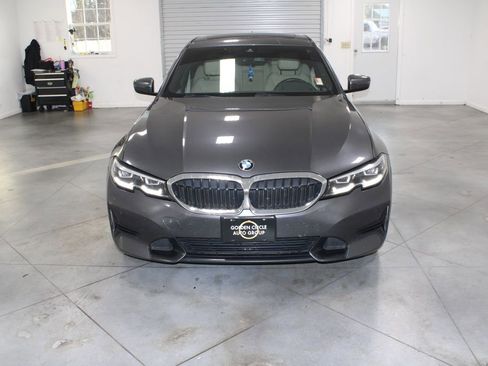 Used 2019 BMW 330i xDrive Sedan image 3