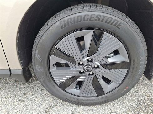 New 2025 Nissan Murano SL image 8