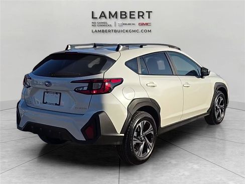 Used 2025 Subaru Crosstrek 2.0i Premium image 4