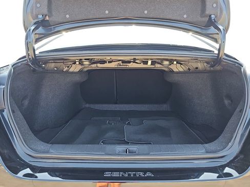Used 2023 Nissan Sentra SR w/ Midnight Edition Package FWD image 28