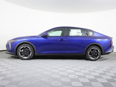 Used 2025 Kia K4 EX image 6