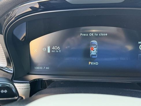 Used 2025 Lincoln Corsair FWD image 6