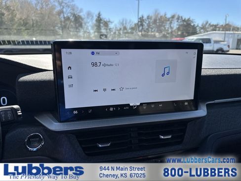 Used 2025 Ford Explorer Platinum w/ LUX Leather Package image 16