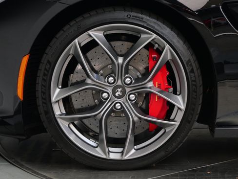 Used 2019 Ferrari GTC4Lusso T RWD image 10