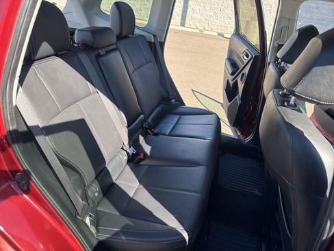 Used 2017 Subaru Forester 2.5i Touring AWD/4WD image 15