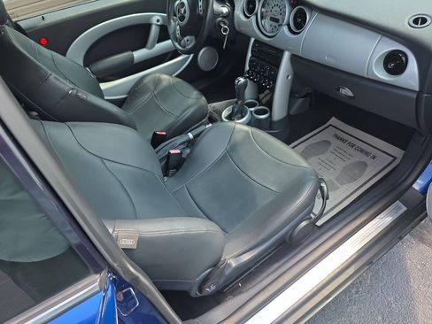 Used 2004 MINI Cooper Hardtop FWD image 13