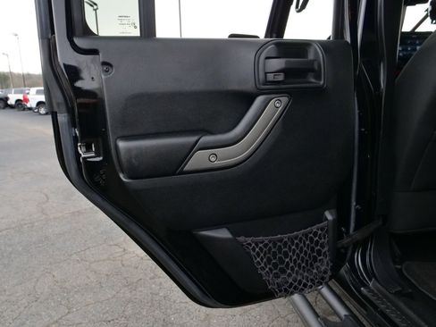 Used 2017 Jeep Wrangler Unlimited Sport w/ Quick Order Package 24S image 36