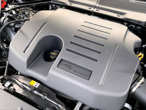 New 2026 Land Rover Defender 110 X-Dynamic SE image 15