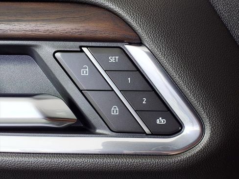 New 2026 GMC Sierra 1500 SLT image 10