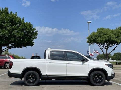 New 2025 Honda Ridgeline Black Edition image 3