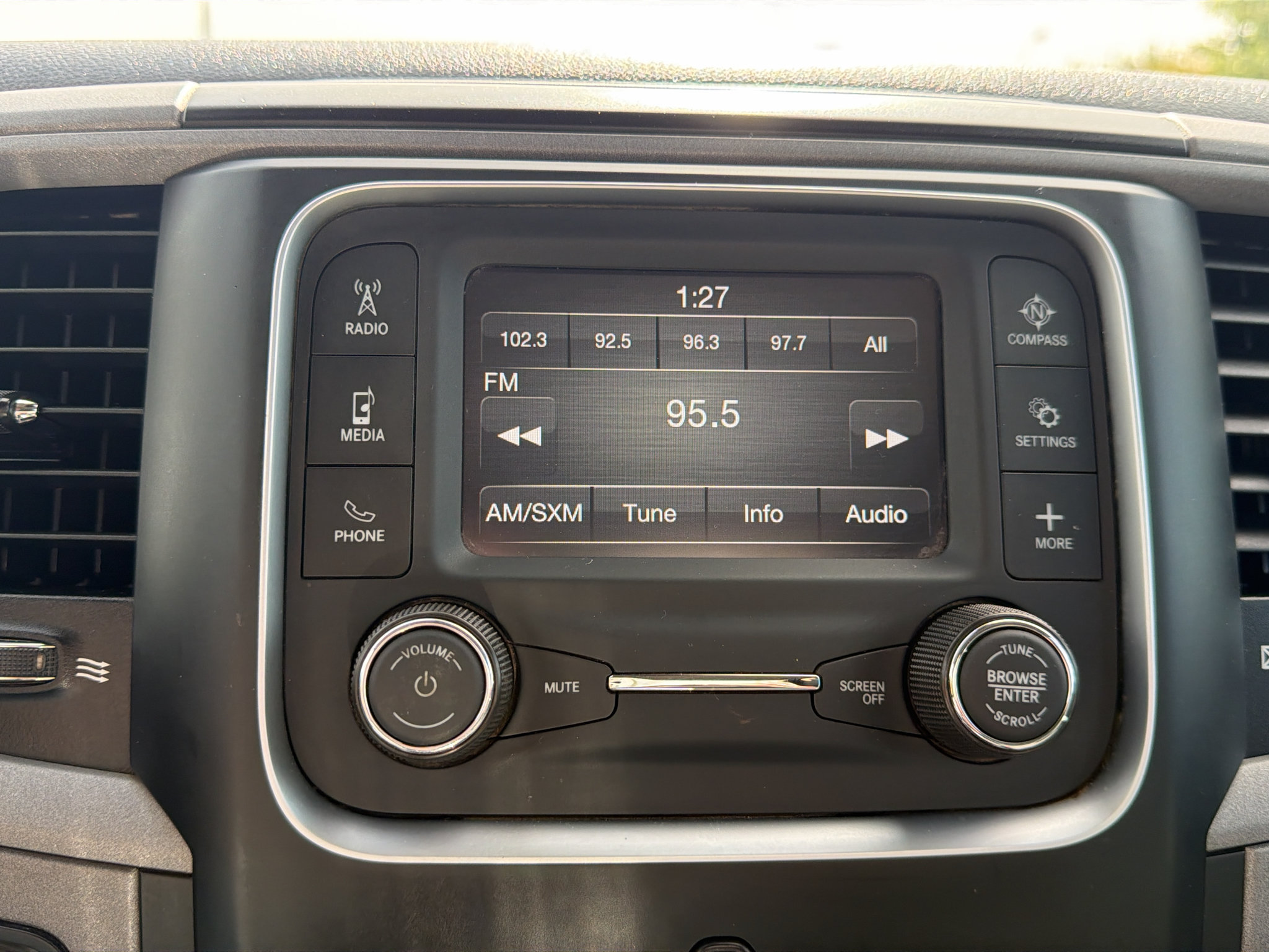 Used 2023 RAM 1500 Express w/ Wheel & Sound Group AWD/4WD image 29