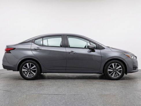 Used 2025 Nissan Versa SV FWD image 11