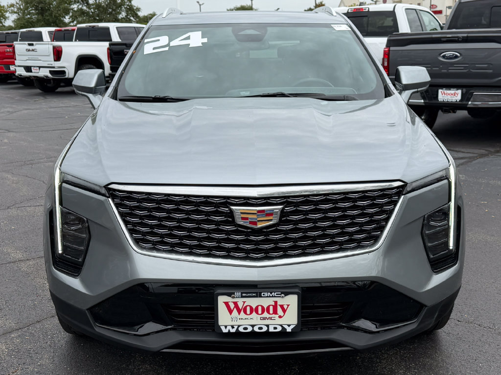 Used 2024 Cadillac XT4 Premium Luxury w/ Cold Weather Package AWD/4WD image 21