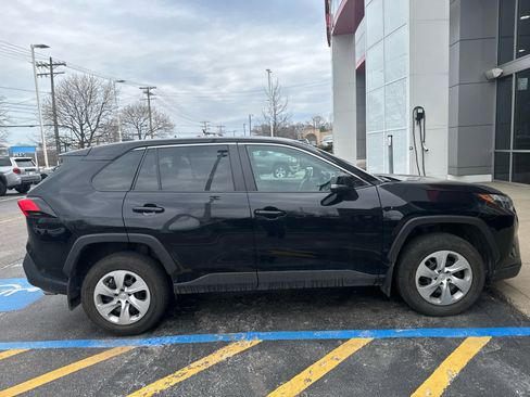 Used 2023 Toyota RAV4 LE image 5