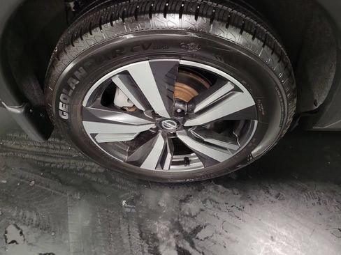 Used 2021 Nissan Rogue Platinum AWD/4WD image 11
