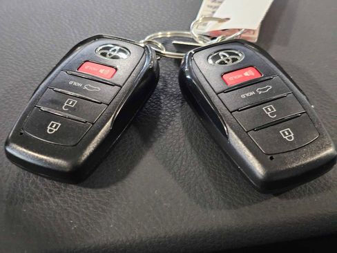 Used 2025 Toyota Camry XSE w/ Premium Plus Package image 39