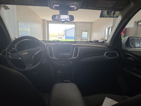 Used 2019 Chevrolet Equinox LT AWD/4WD image 12