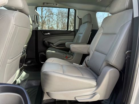 Used 2019 Chevrolet Suburban LT w/ Max Trailering Package image 16