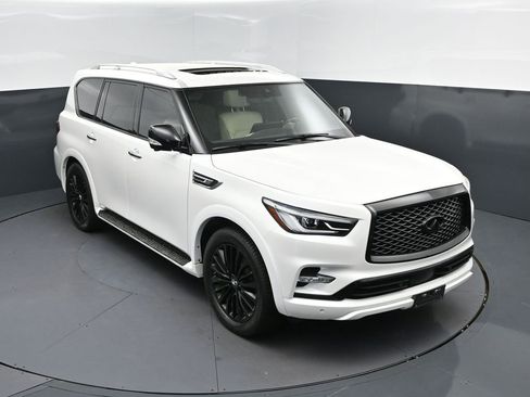 Used 2022 INFINITI QX80 Sensory w/ Cargo Package image 1