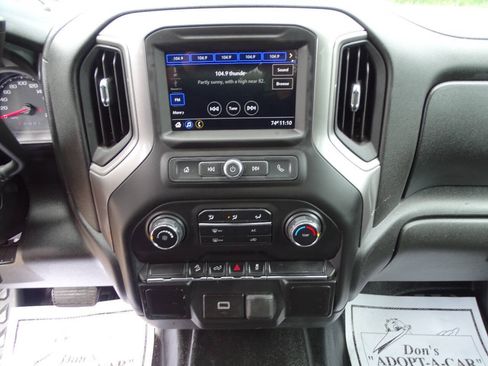 Used 2019 Chevrolet Silverado 1500 4x4 Crew Cab w/ WT Convenience Package image 18