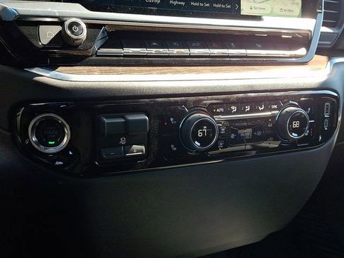 Certified 2026 Chevrolet Silverado 1500 LT image 15