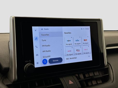 Used 2024 Toyota RAV4 LE image 21