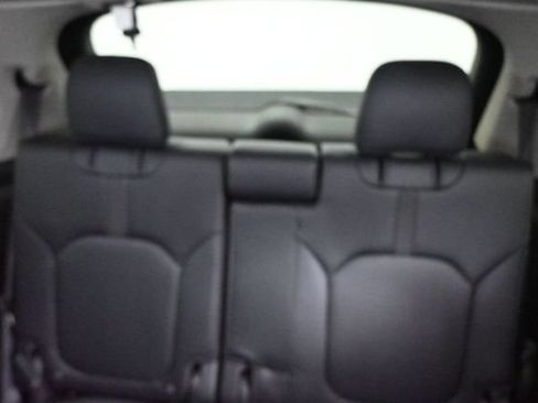 Certified 2023 Honda Pilot Touring image 14