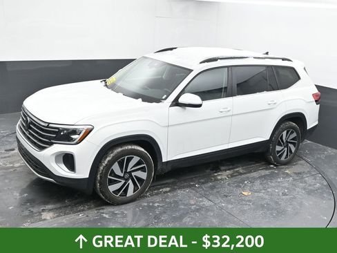 Used 2025 Volkswagen Atlas SE image 35