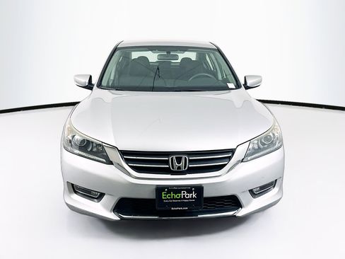 Used 2015 Honda Accord LX image 2