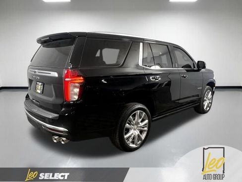 Used 2021 Chevrolet Tahoe High Country w/ Premium Package image 4
