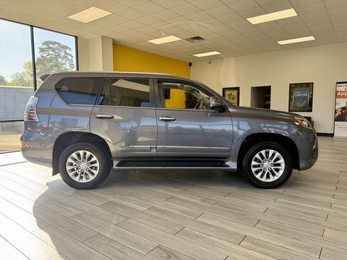 Used 2016 Lexus GX 460 460 w/ Premium Package image 5