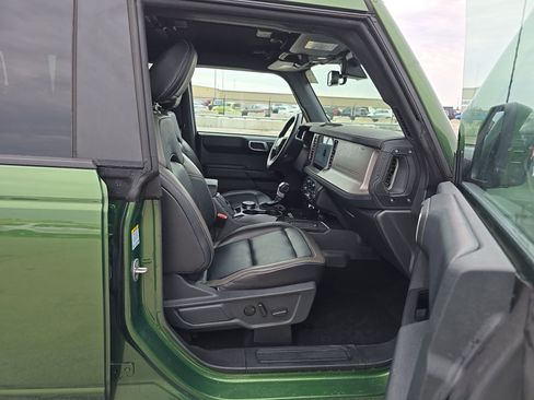 Used 2025 Ford Bronco Outer Banks image 7