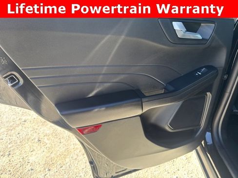 Used 2025 Ford Escape ST-Line image 20