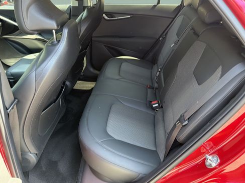 Certified 2024 Kia Niro Wind FWD image 28