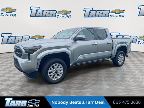 Used 2025 Toyota Tacoma SR5 AWD/4WD image 1