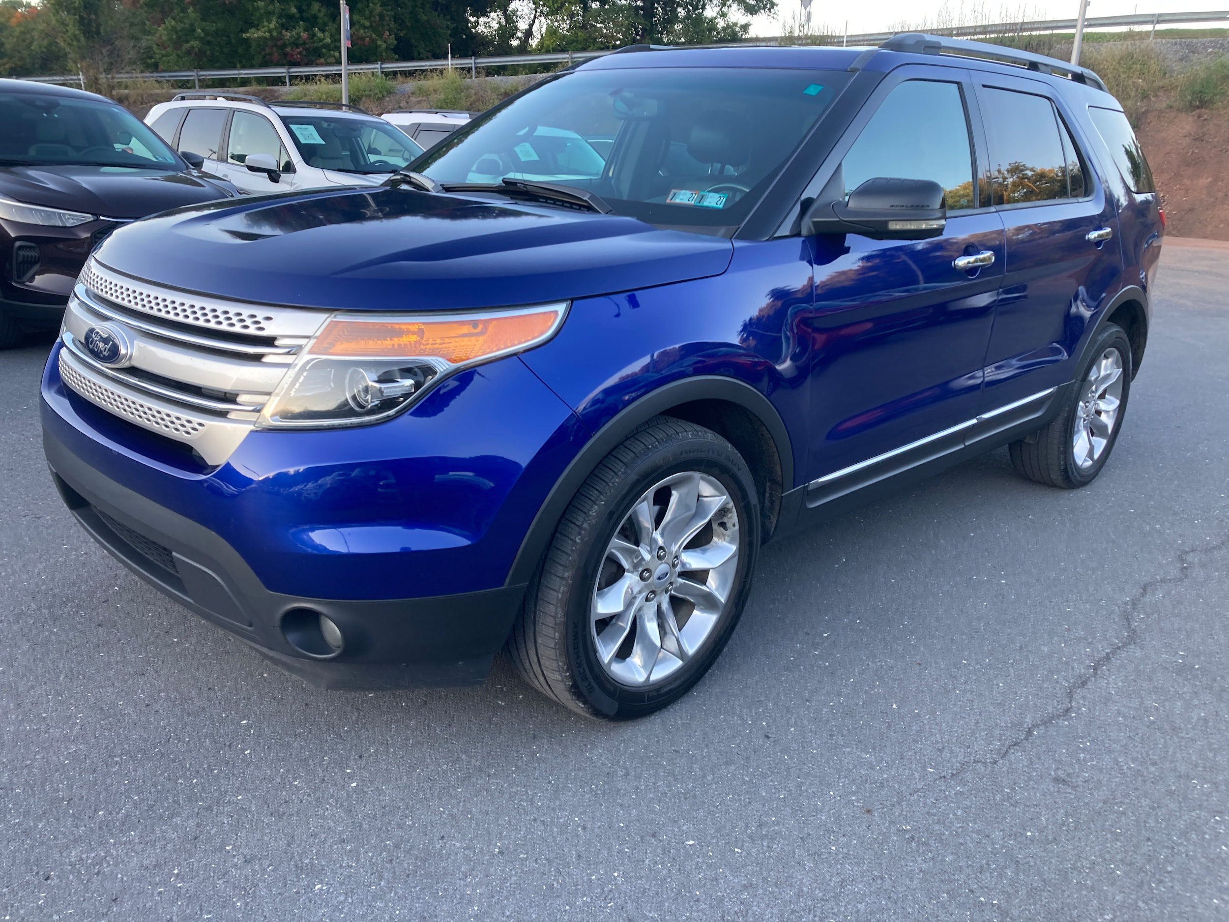 Used 2013 Ford Explorer XLT AWD/4WD image 17