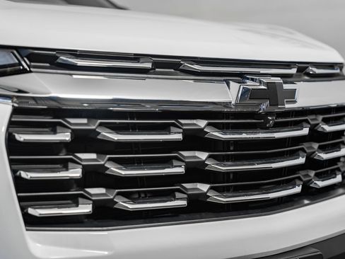 New 2026 Chevrolet Equinox LT w/ Convenience Package II image 13