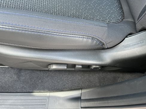 Used 2025 Subaru Forester Premium AWD/4WD image 15