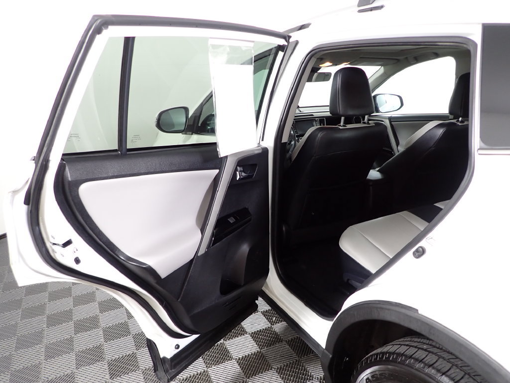 Used 2016 Toyota RAV4 Limited w/ Advanced Technology Package AWD/4WD image 33
