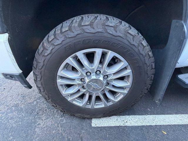 Used 2020 Chevrolet Silverado 3500 High Country AWD/4WD image 6