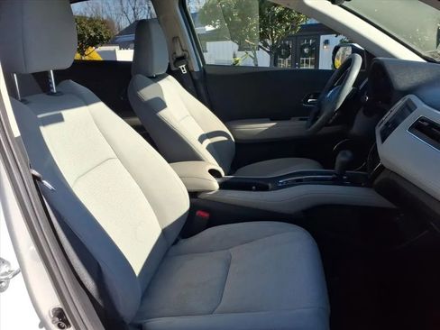 Used 2022 Honda HR-V EX image 13