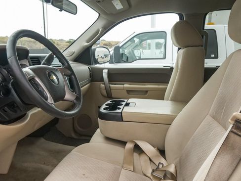 Used 2013 Chevrolet Silverado 1500 2WD Crew Cab Hybrid image 16