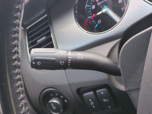 Used 2010 Ford Taurus SEL image 26