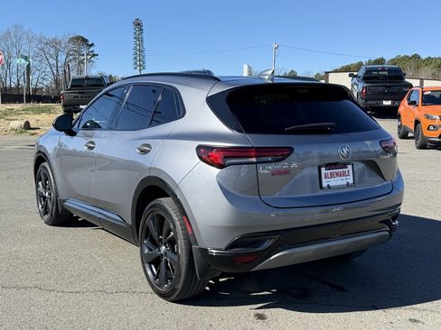 Used 2022 Buick Envision Essence w/ Technology Package II image 7