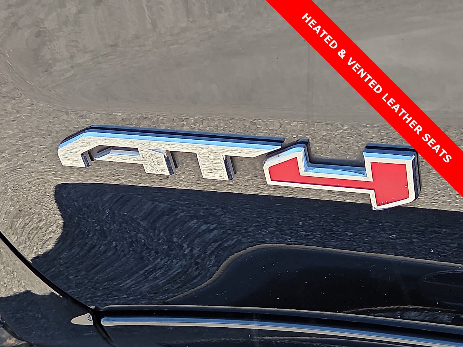 Used 2024 GMC Sierra 1500 AT4 w/ Technology Package AWD/4WD image 8